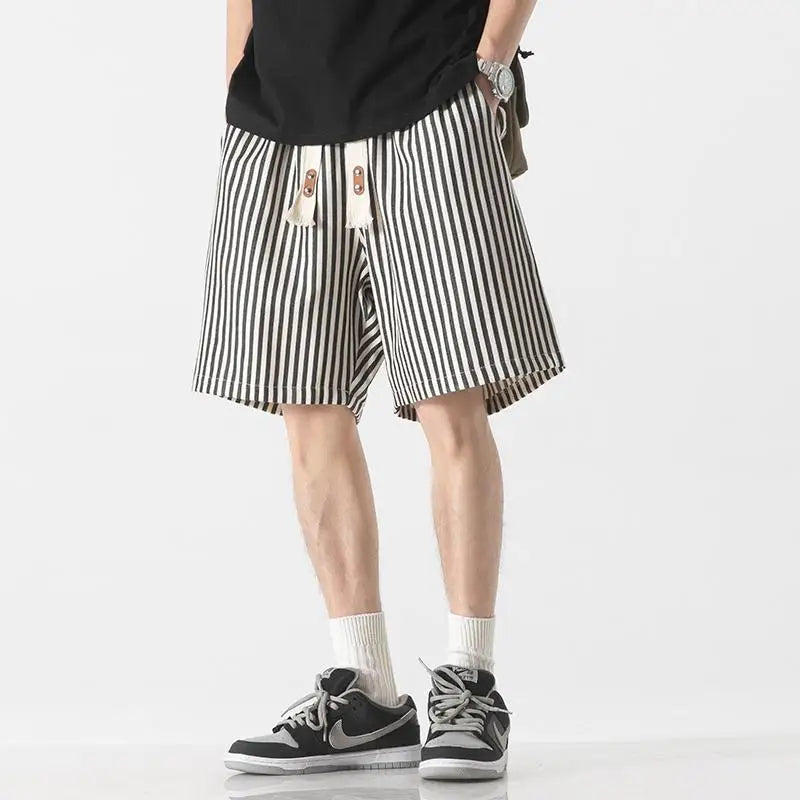 Kyn Loom Men’s Striped High-Waist Shorts